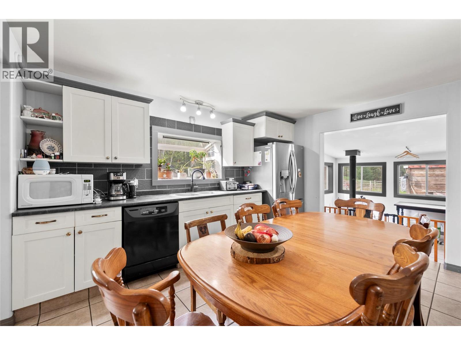  3381 Trinity Valley Road, Enderby