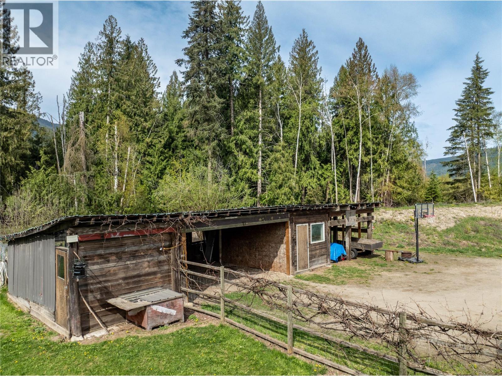 3381 Trinity Valley Road, Enderby