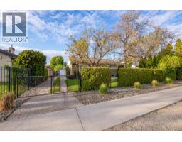  1040 Laurier Avenue, Kelowna
