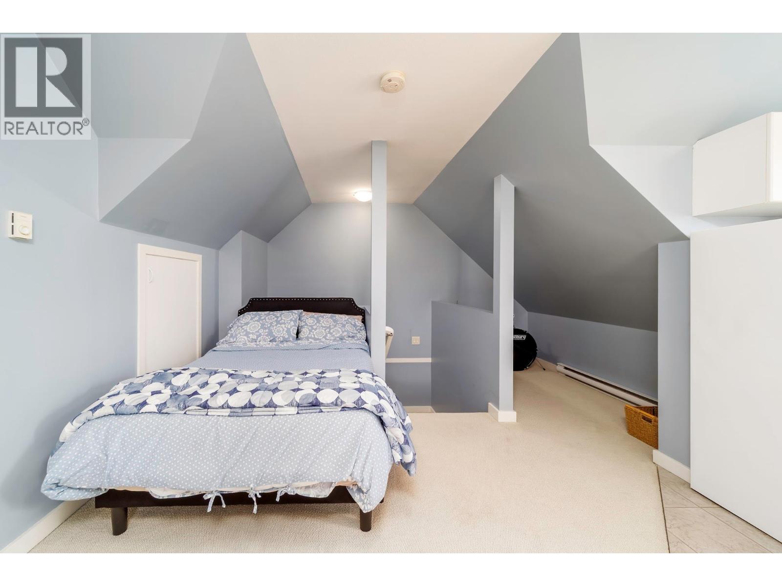  860 Galbraith Place, Kelowna
