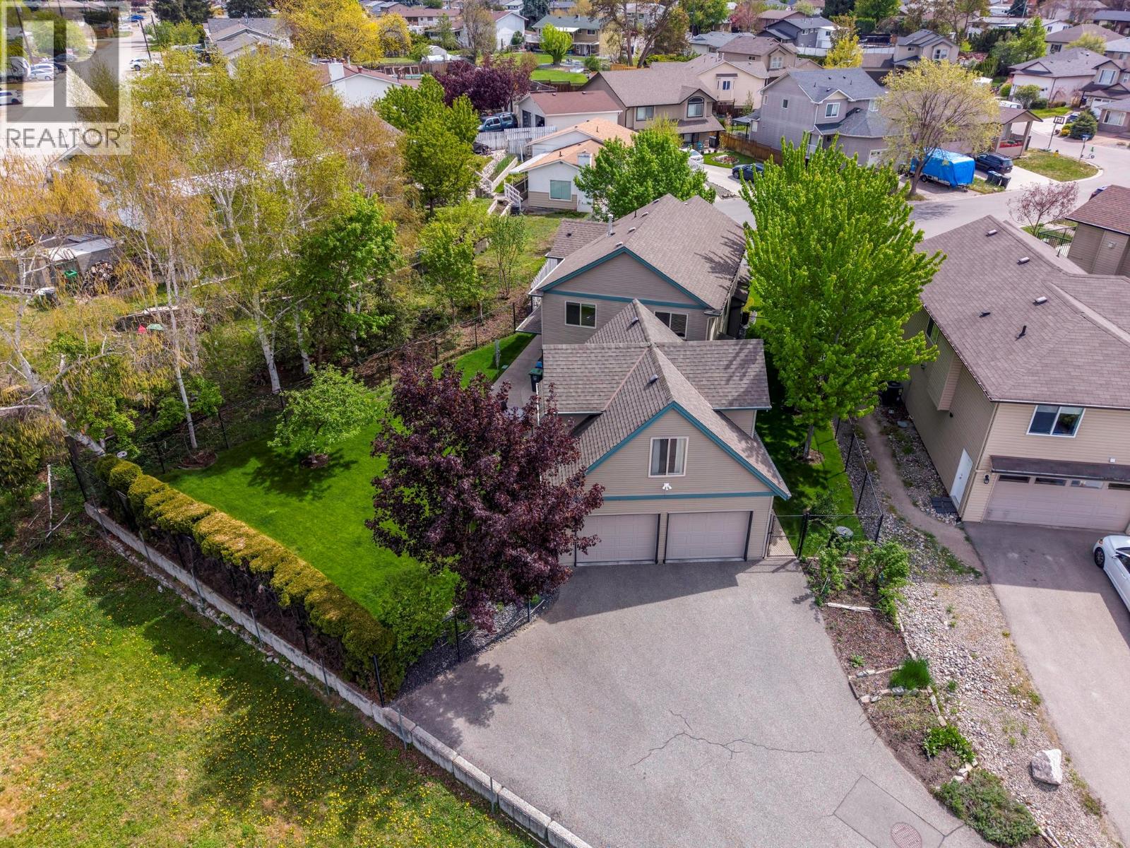  860 Galbraith Place, Kelowna