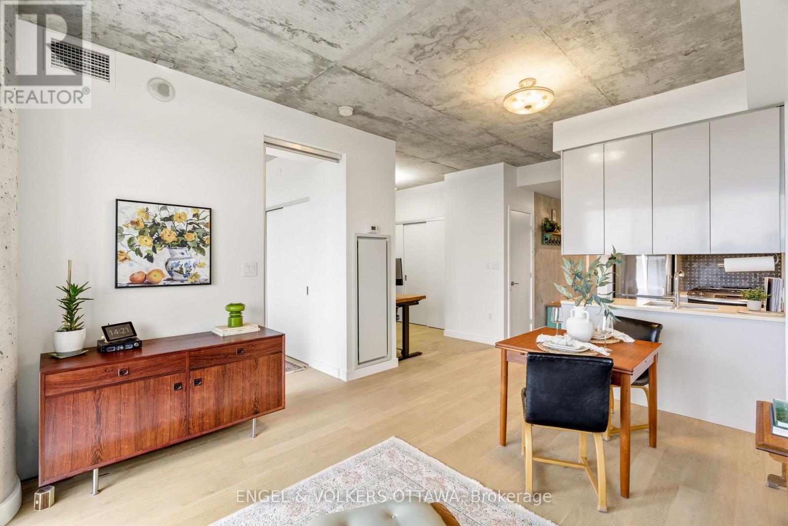 #1004 224 LYON STREET N - 10