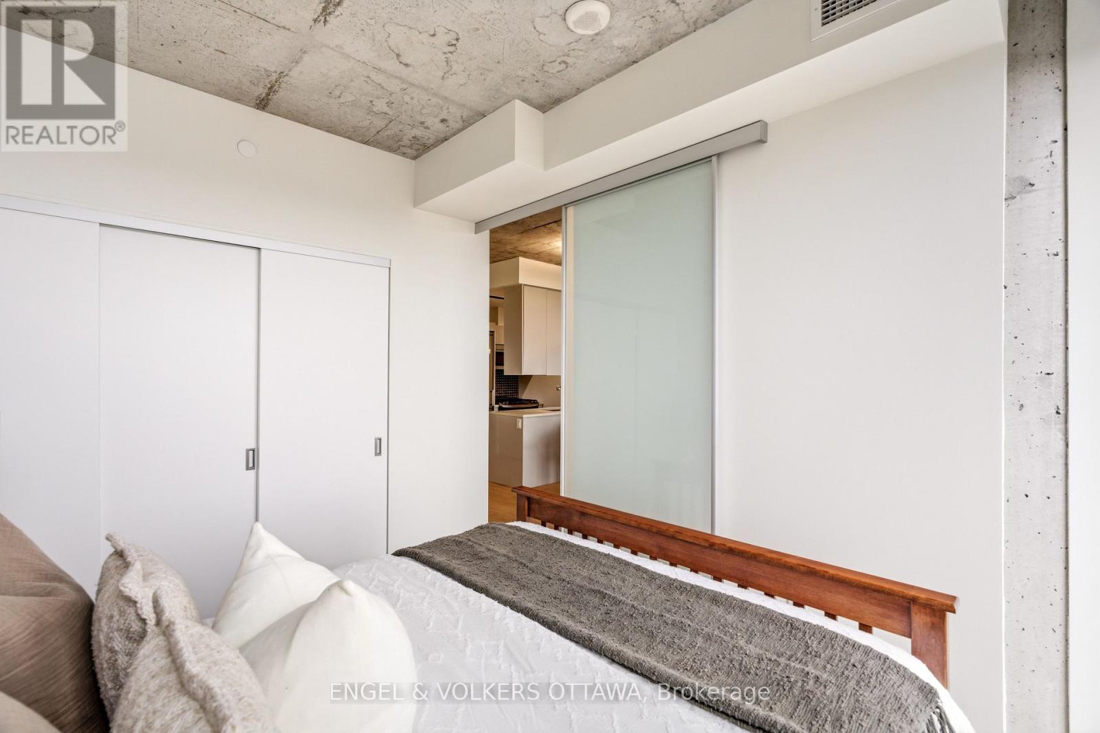 #1004 224 LYON STREET N - 24