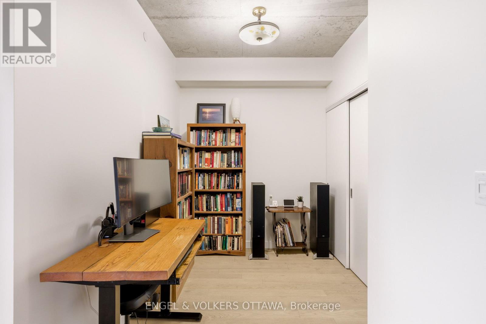 #1004 224 LYON STREET N - 27