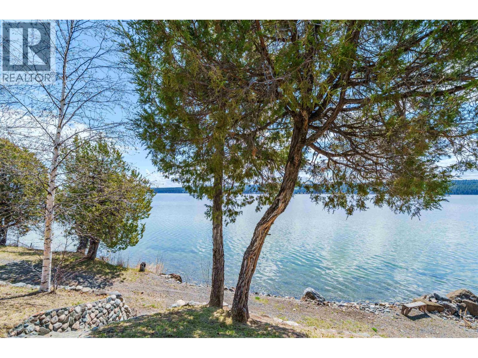 3895 LAKE CREST ROAD, Lac La Hache
