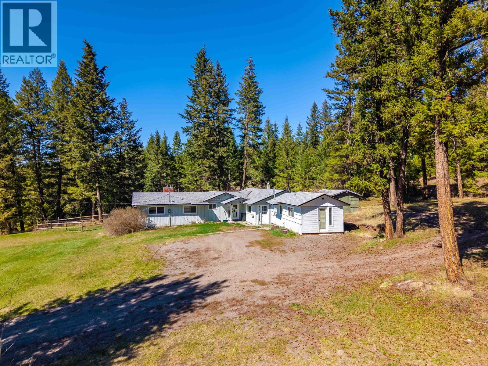 3559 S CARIBOO 97 HIGHWAY, Lac La Hache