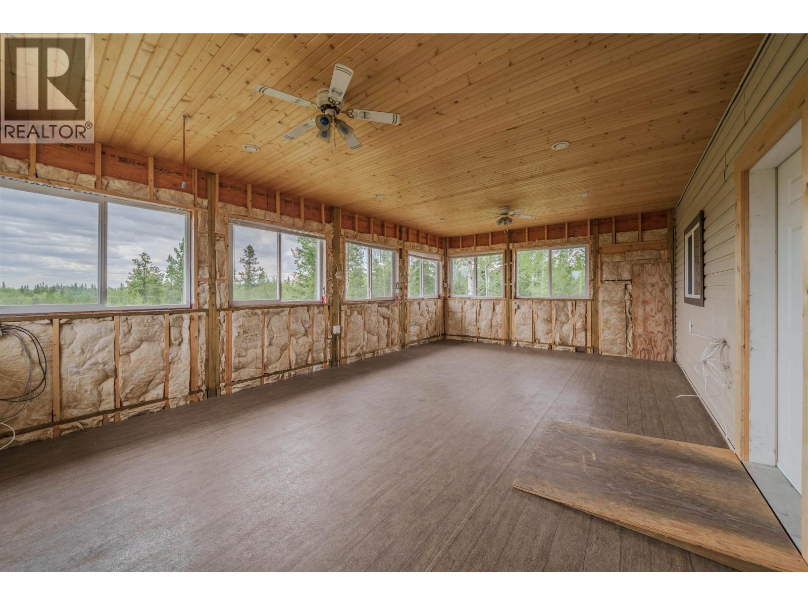 5541 LITTLE FORT 24 HIGHWAY - 13