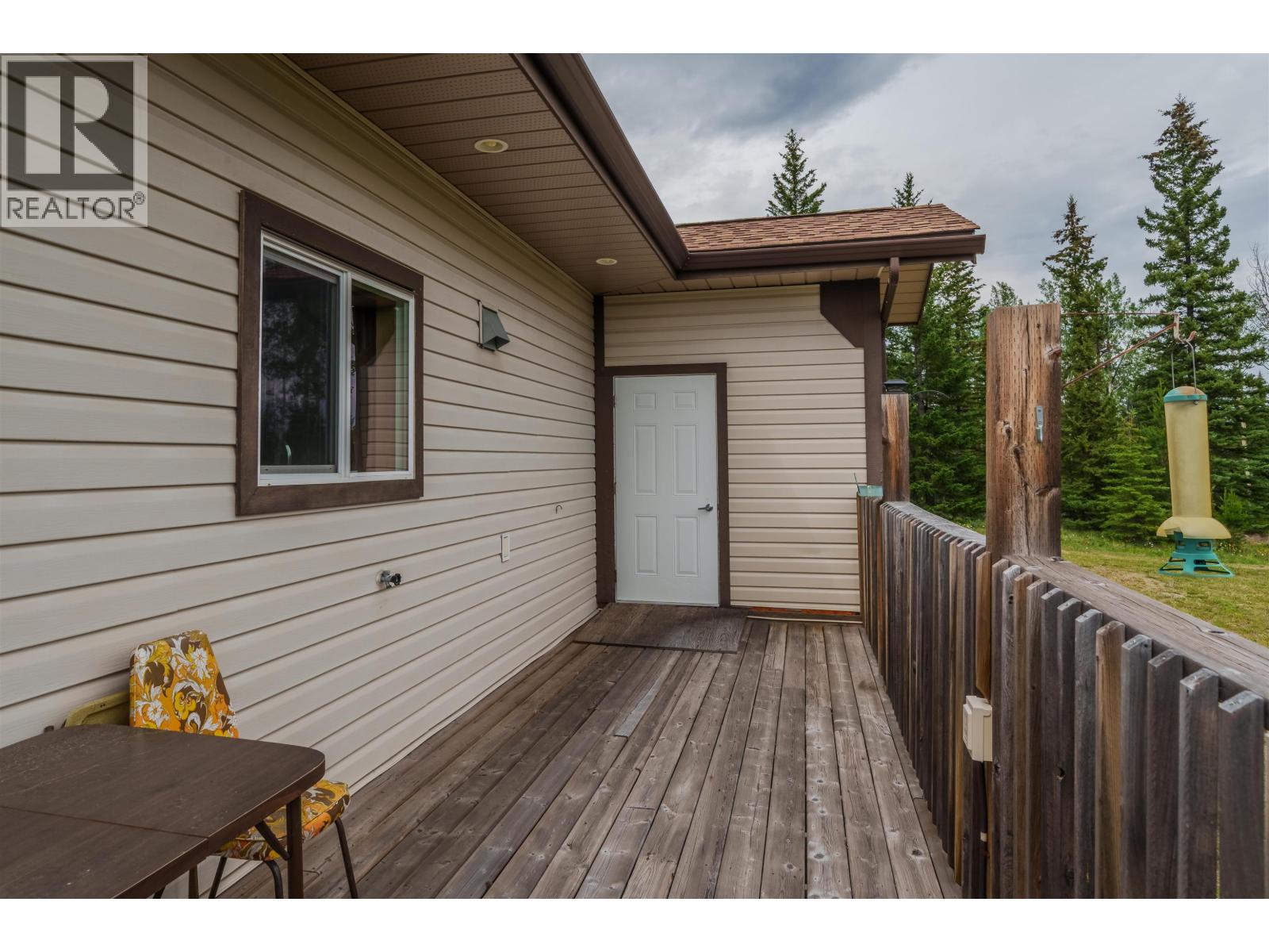 5541 LITTLE FORT 24 HIGHWAY - 27