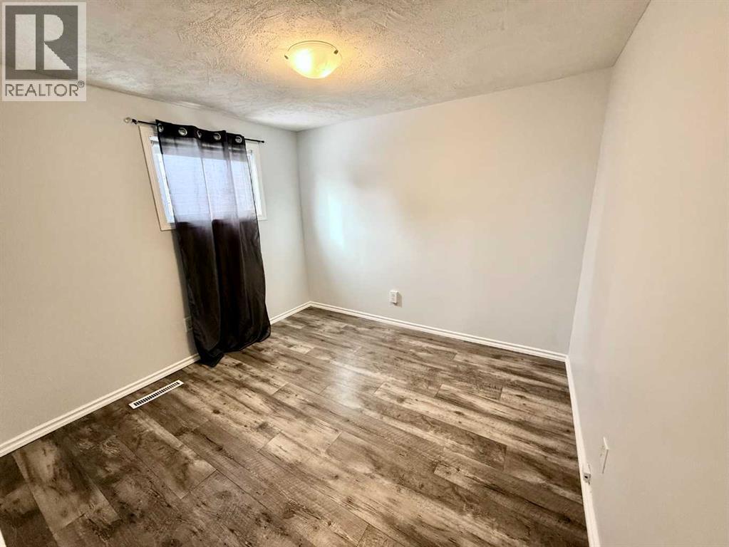 1033 16 Avenue - photo 4