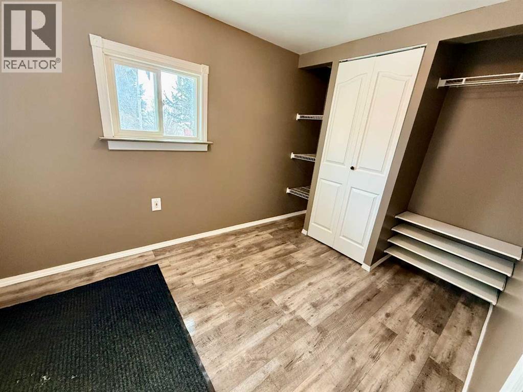 1033 16 Avenue - photo 2