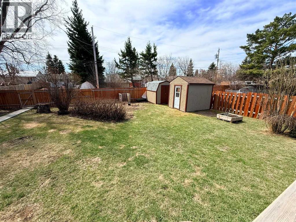 1033 16 Avenue — photo 44