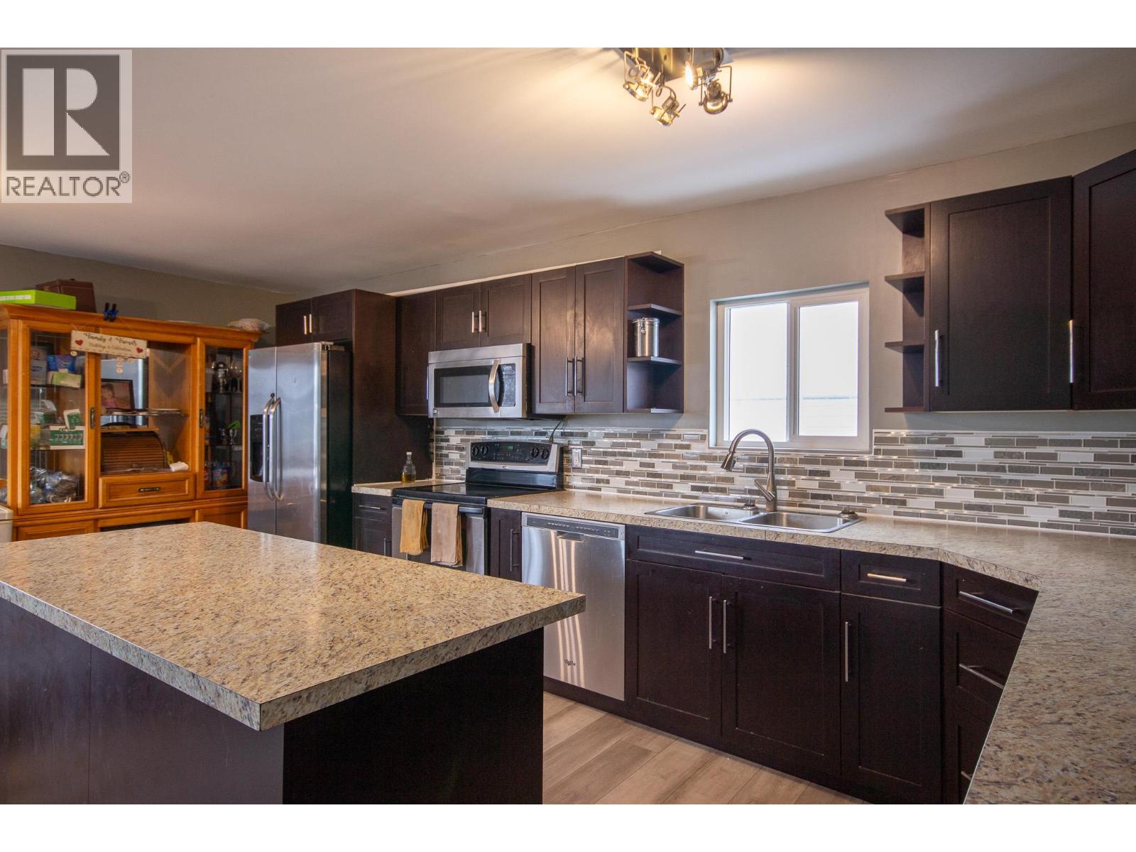 1604 108 Avenue, Dawson Creek