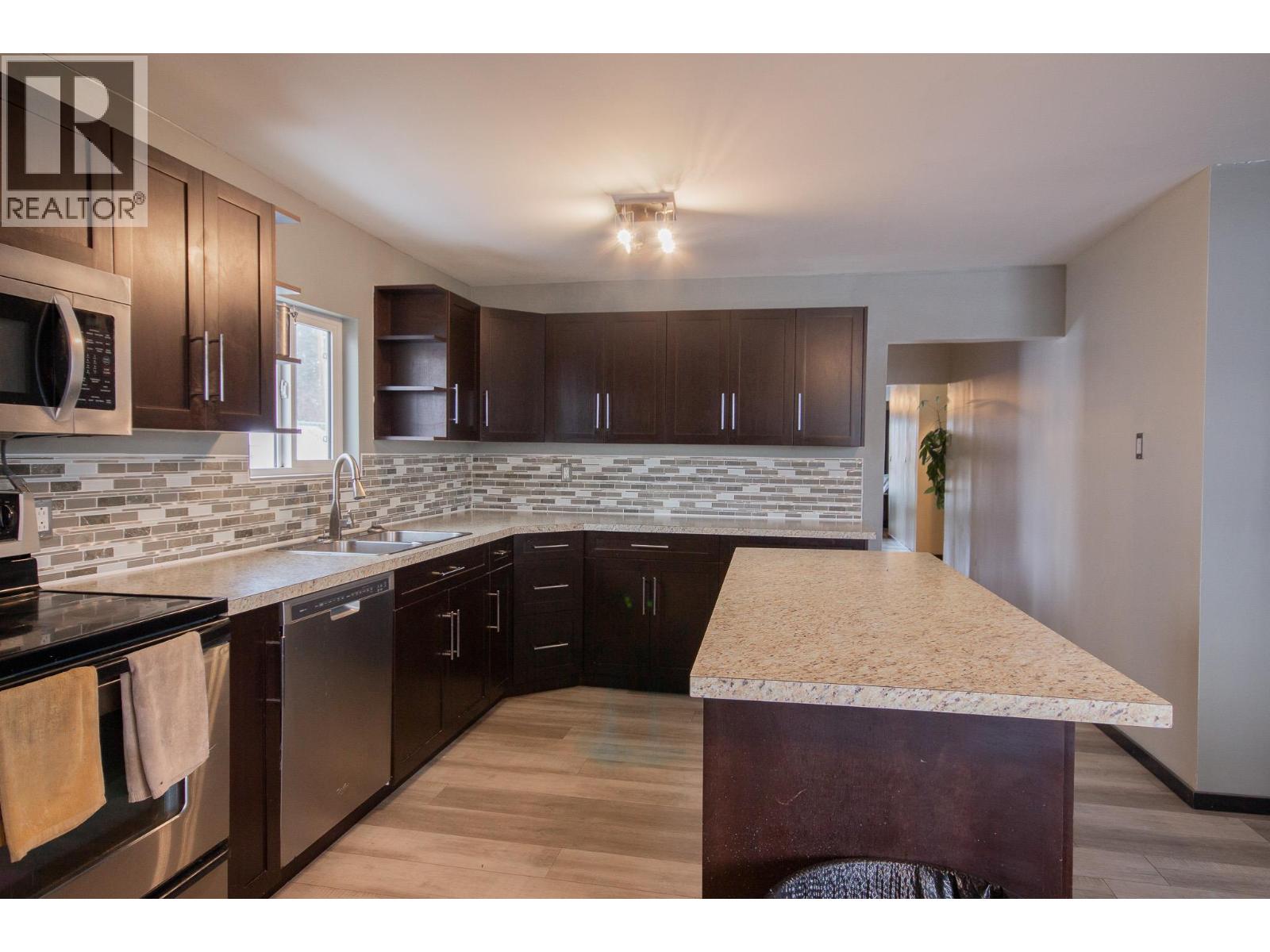 1604 108 Avenue, Dawson Creek