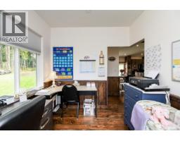 7594 Island Hwy N, Merville, BC V9N1G3 Photo 24