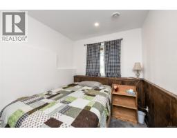 7594 Island Hwy N, Merville, BC V9N1G3 Photo 35