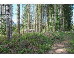 7594 Island Hwy N, Merville, BC V9N1G3 Photo 43