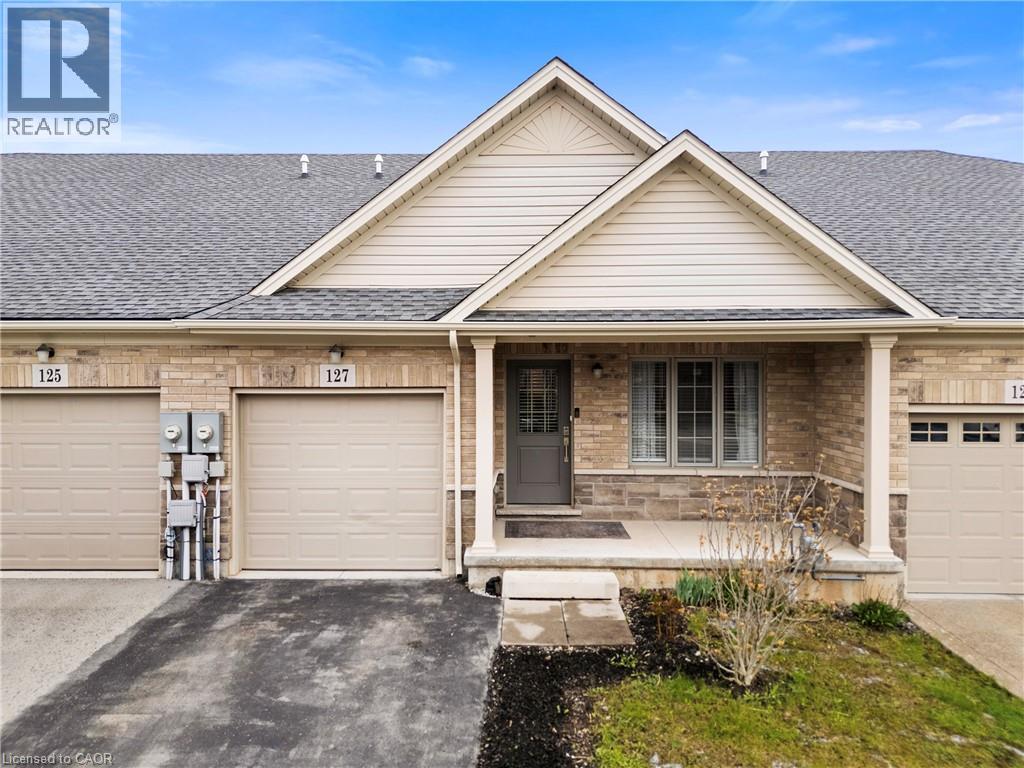 127 ACACIA Road, Fonthill, Ontario, L0S1E6 — Photo 2