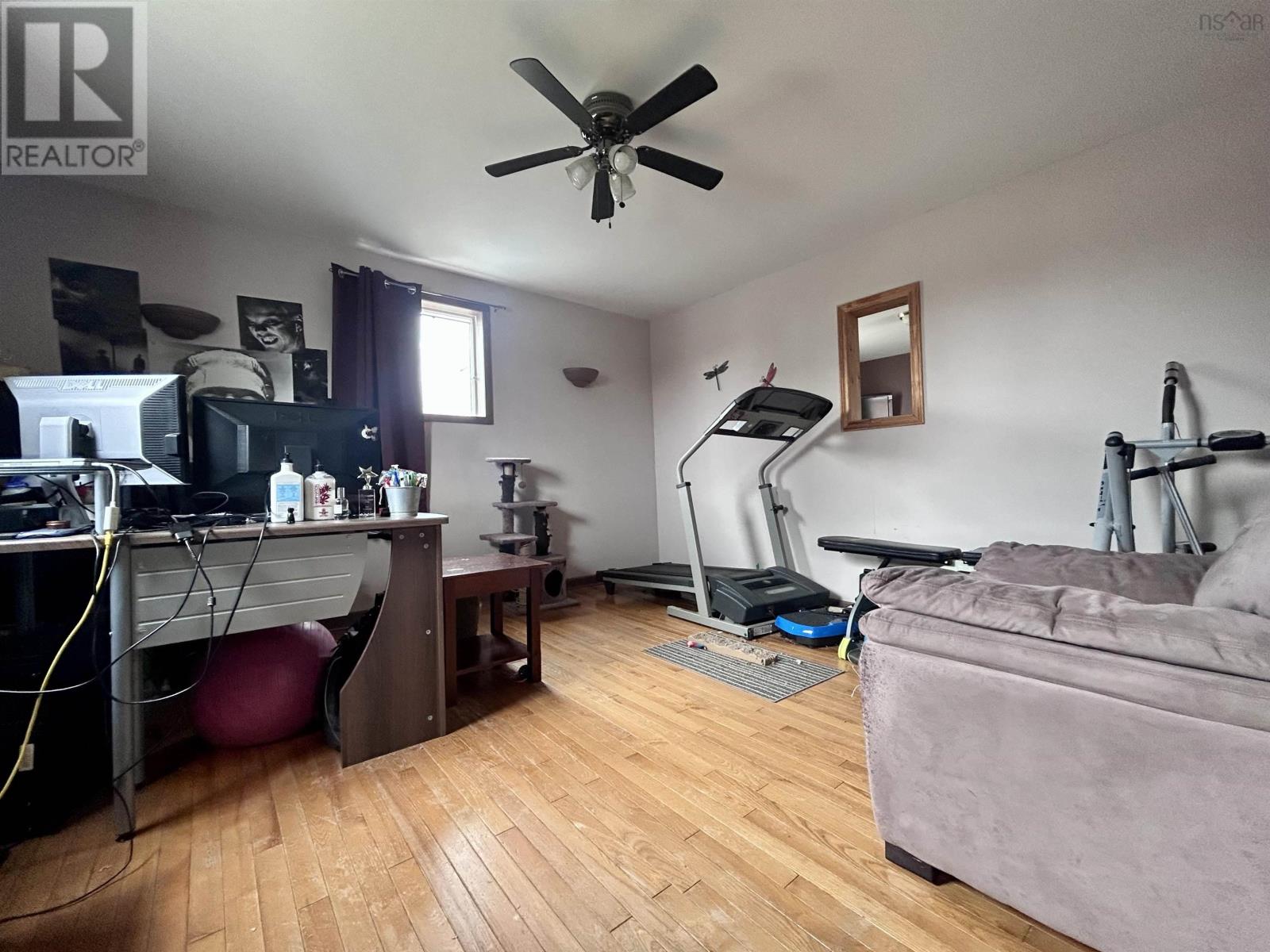 Property 2 of 17 of 10 Weir Avenue