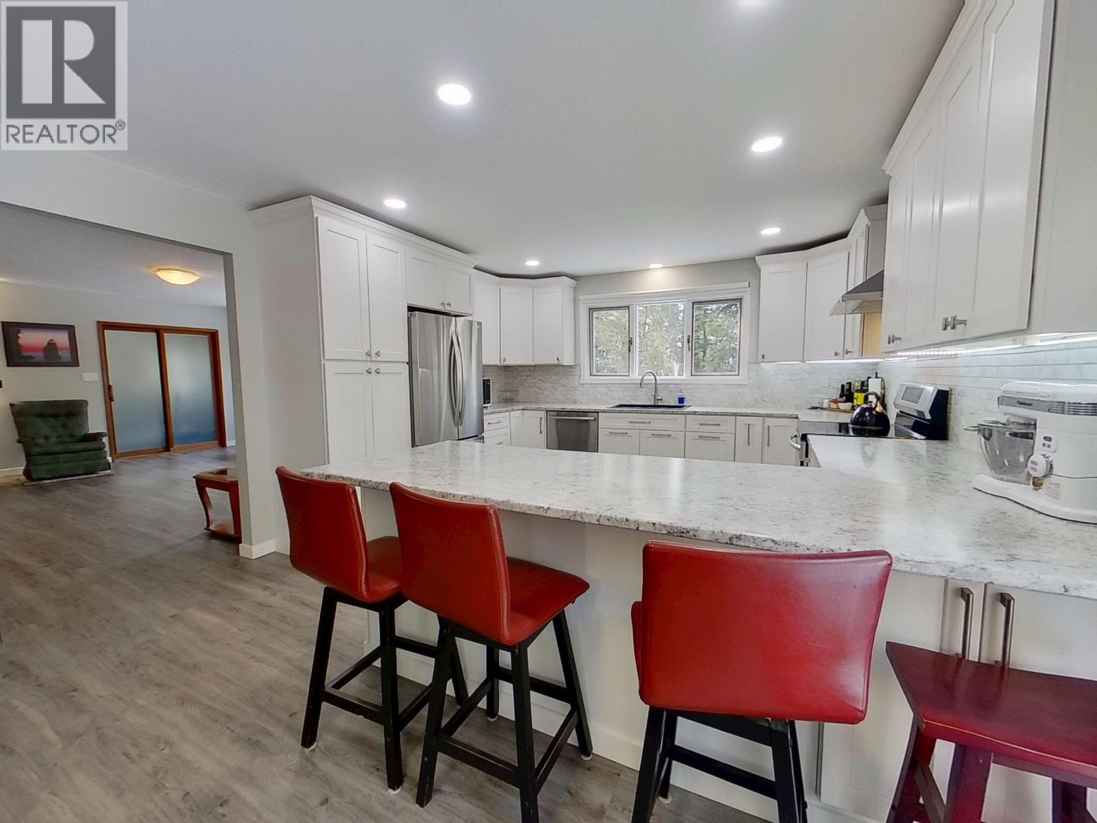 3192 SPRUCE RIDGE ROAD - 11