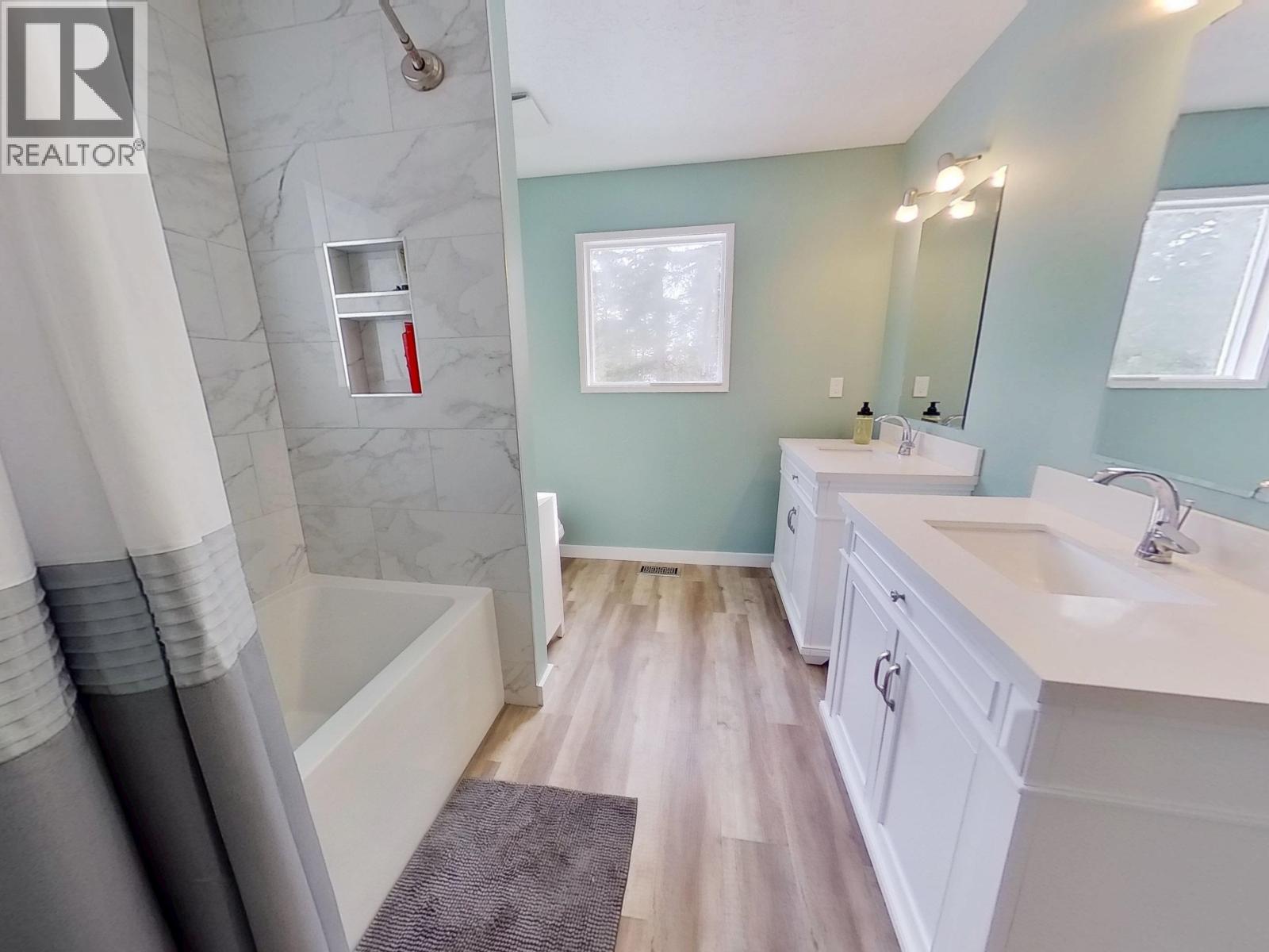 3192 SPRUCE RIDGE ROAD - 17