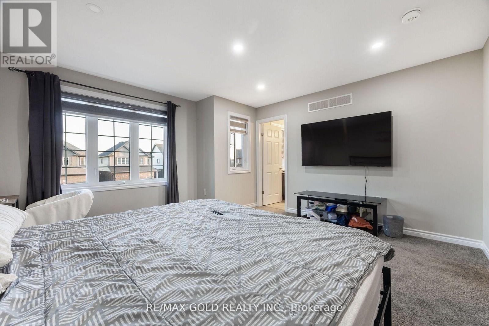 1357 CALAIS DRIVE - 21