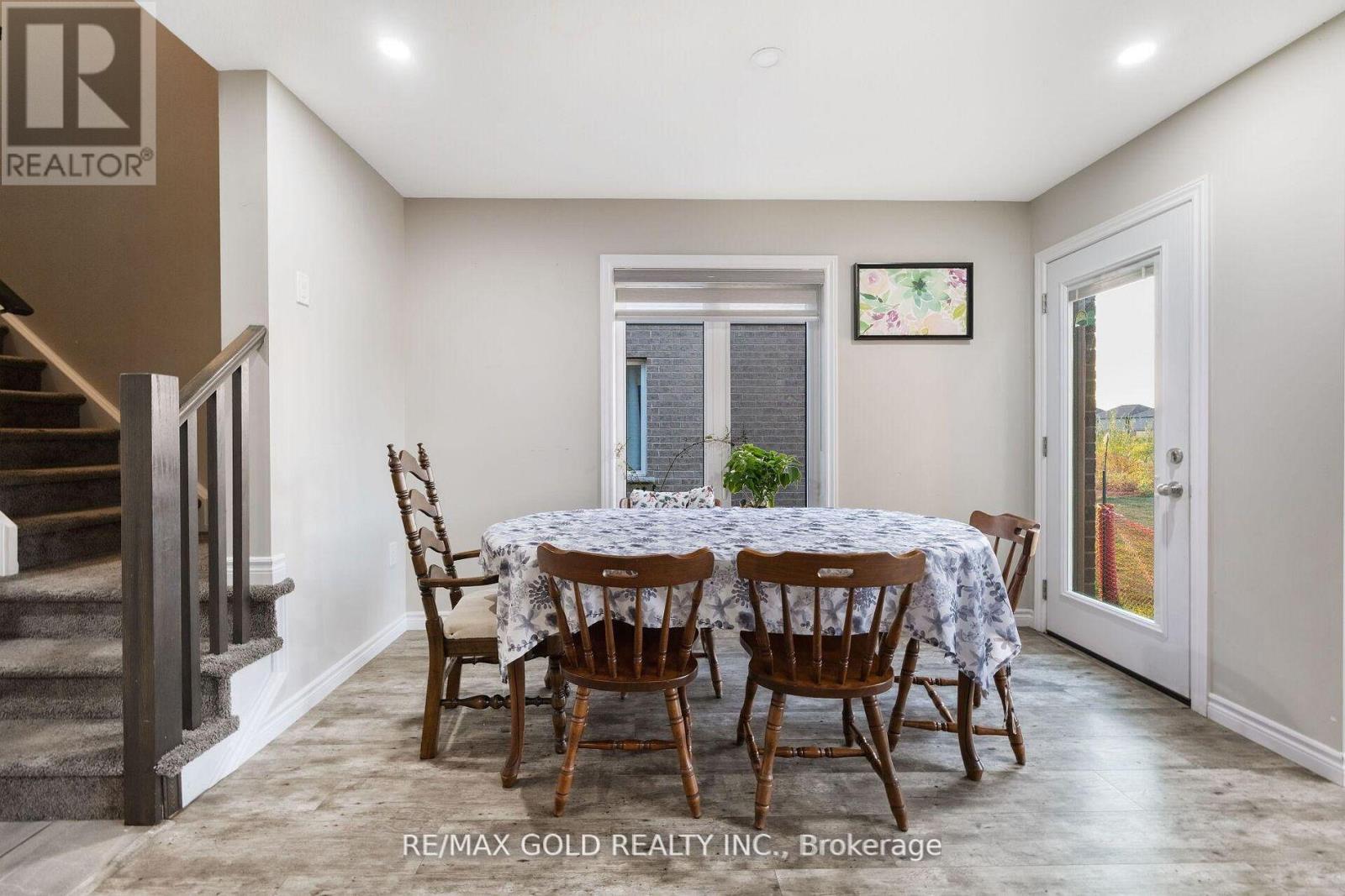 1357 CALAIS DRIVE - 33