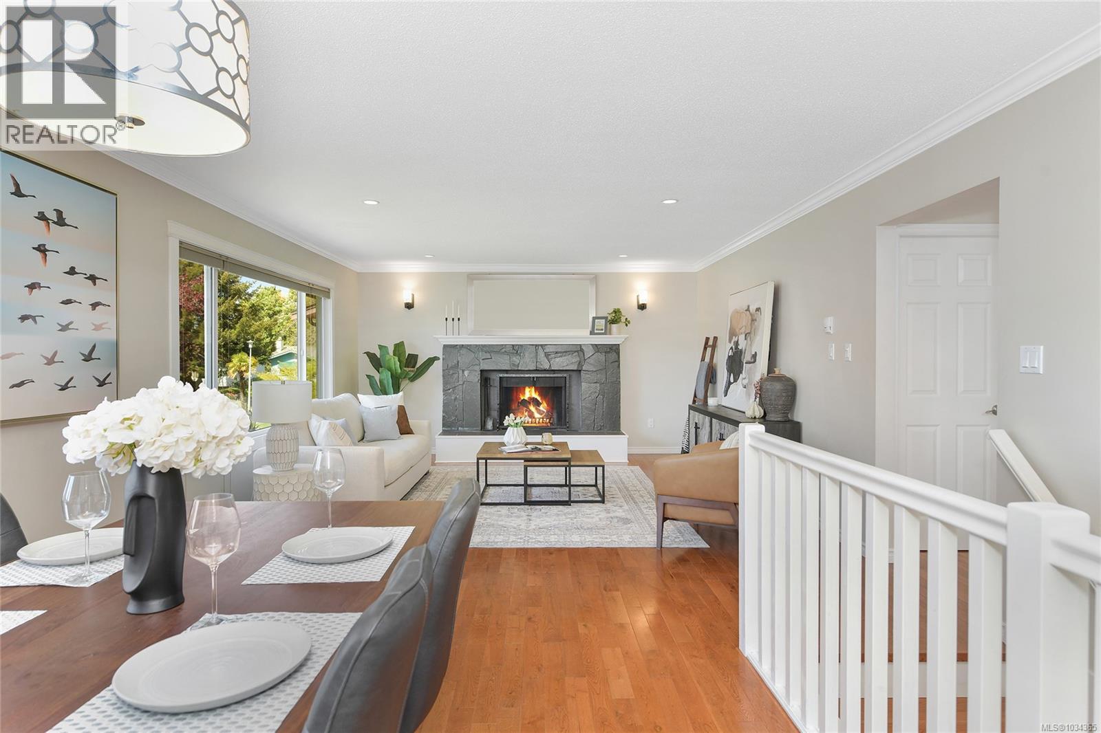  1627 Hybury Place, Saanich