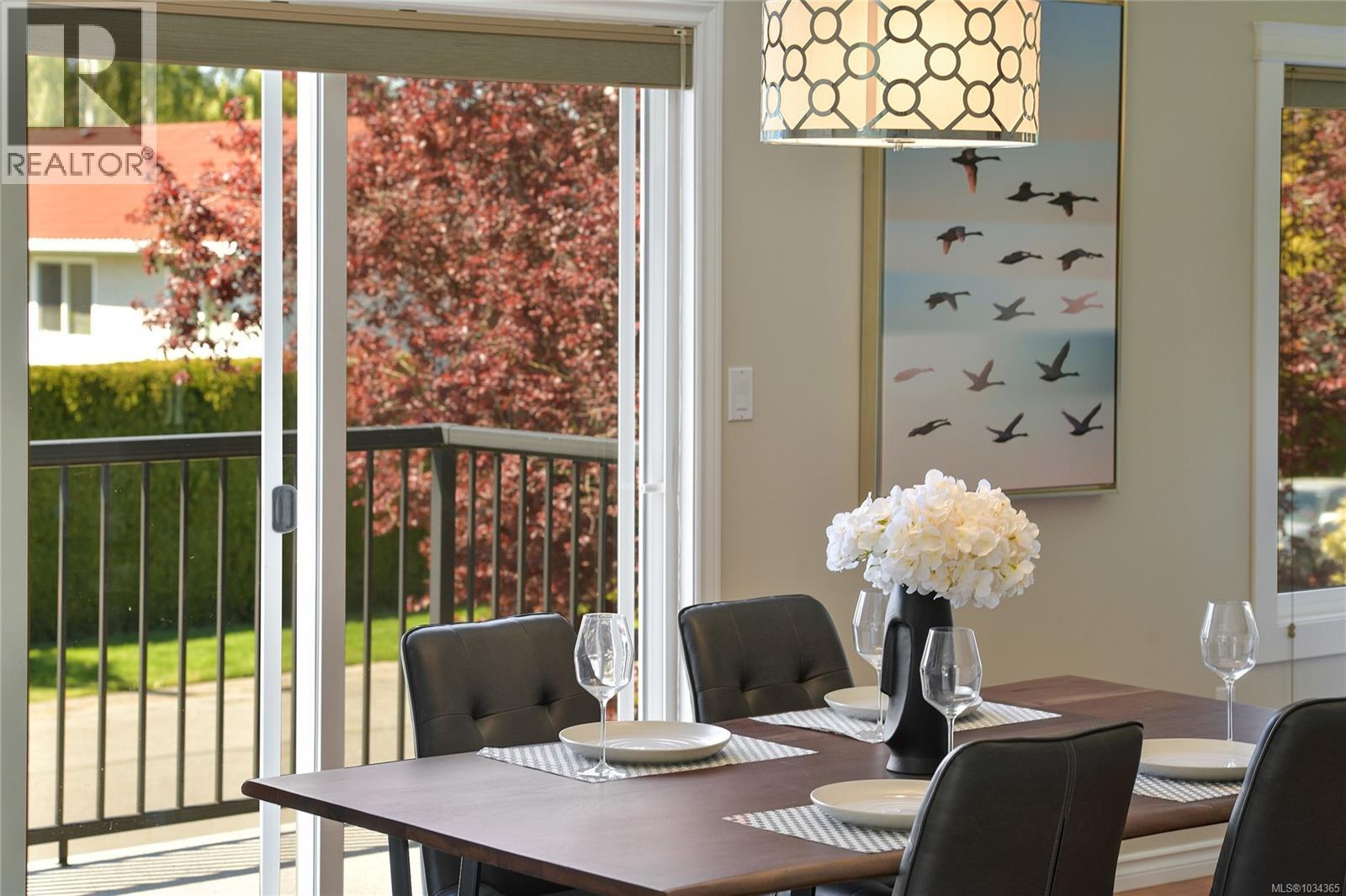  1627 Hybury Place, Saanich