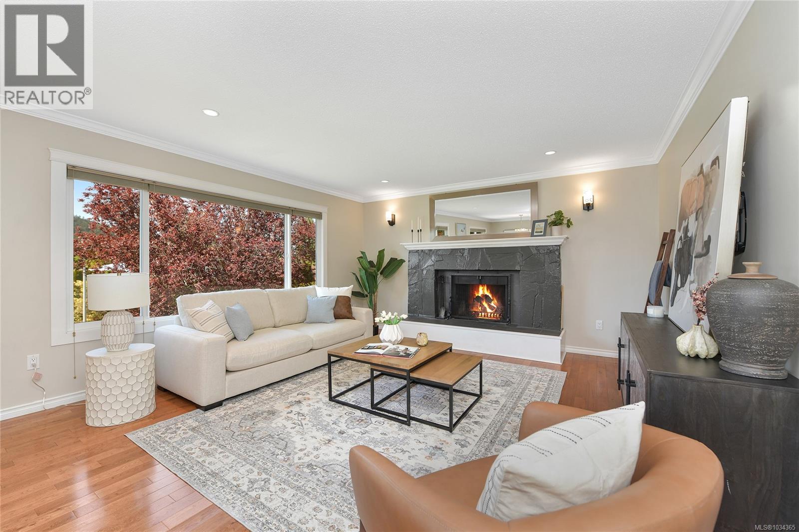  1627 Hybury Place, Saanich