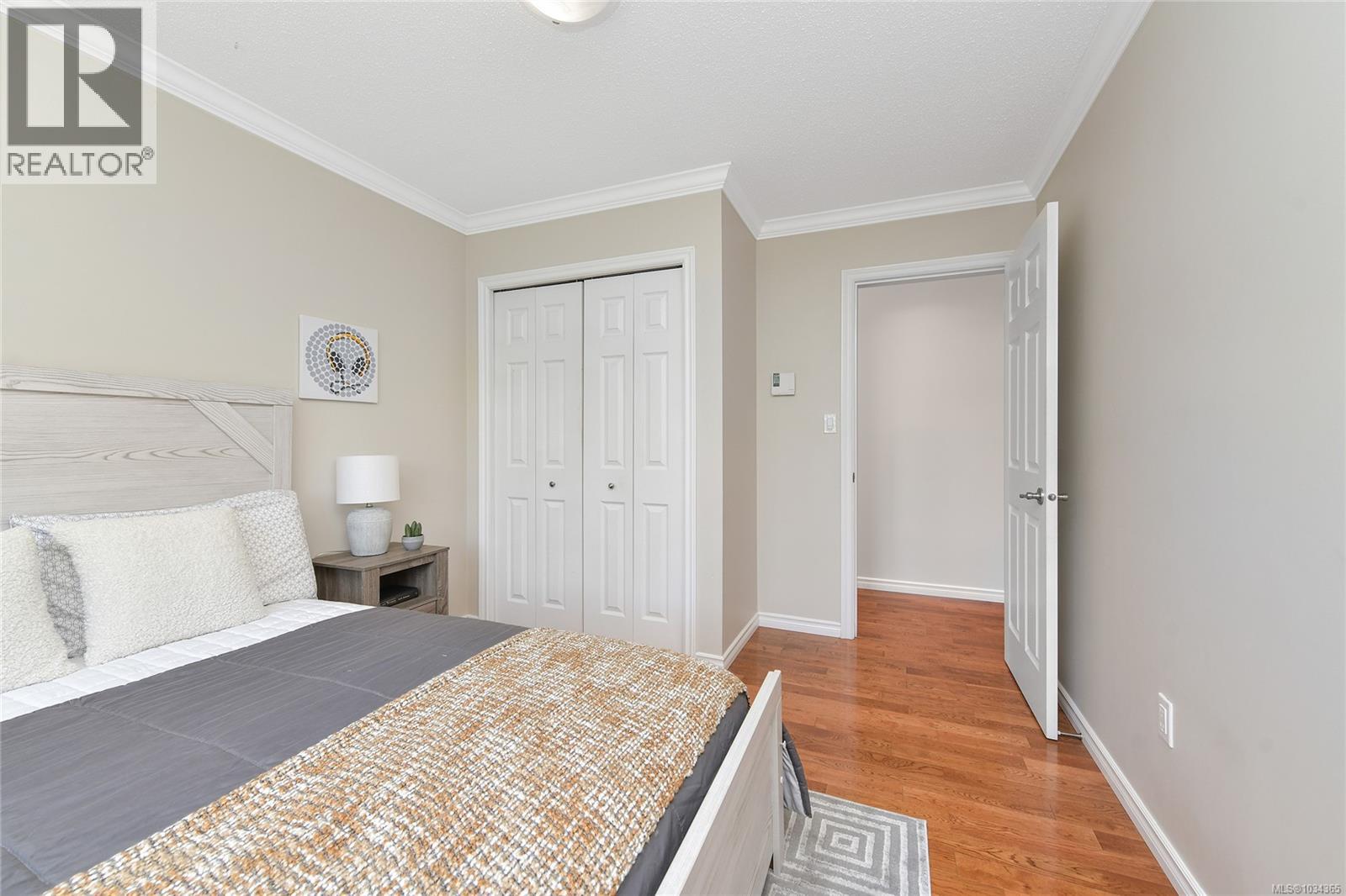  1627 Hybury Place, Saanich