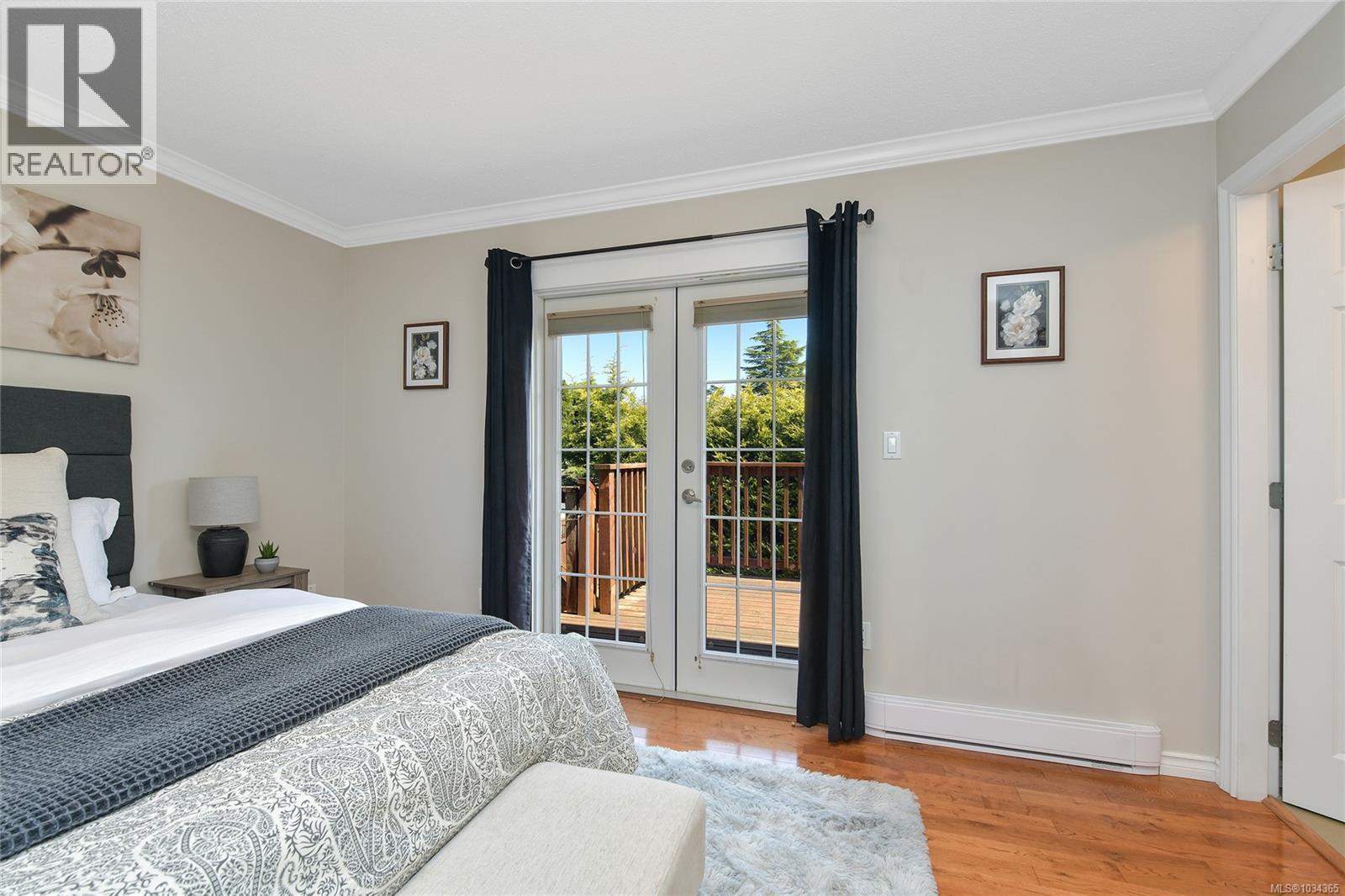  1627 Hybury Place, Saanich