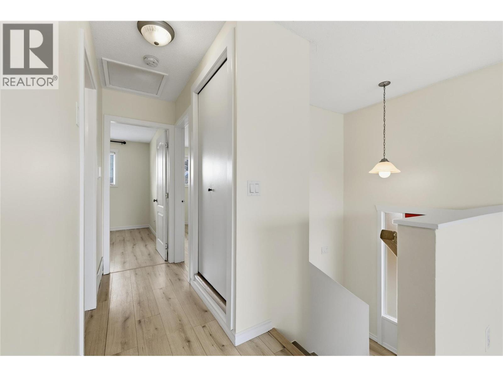 877 Tataryn Road - 20