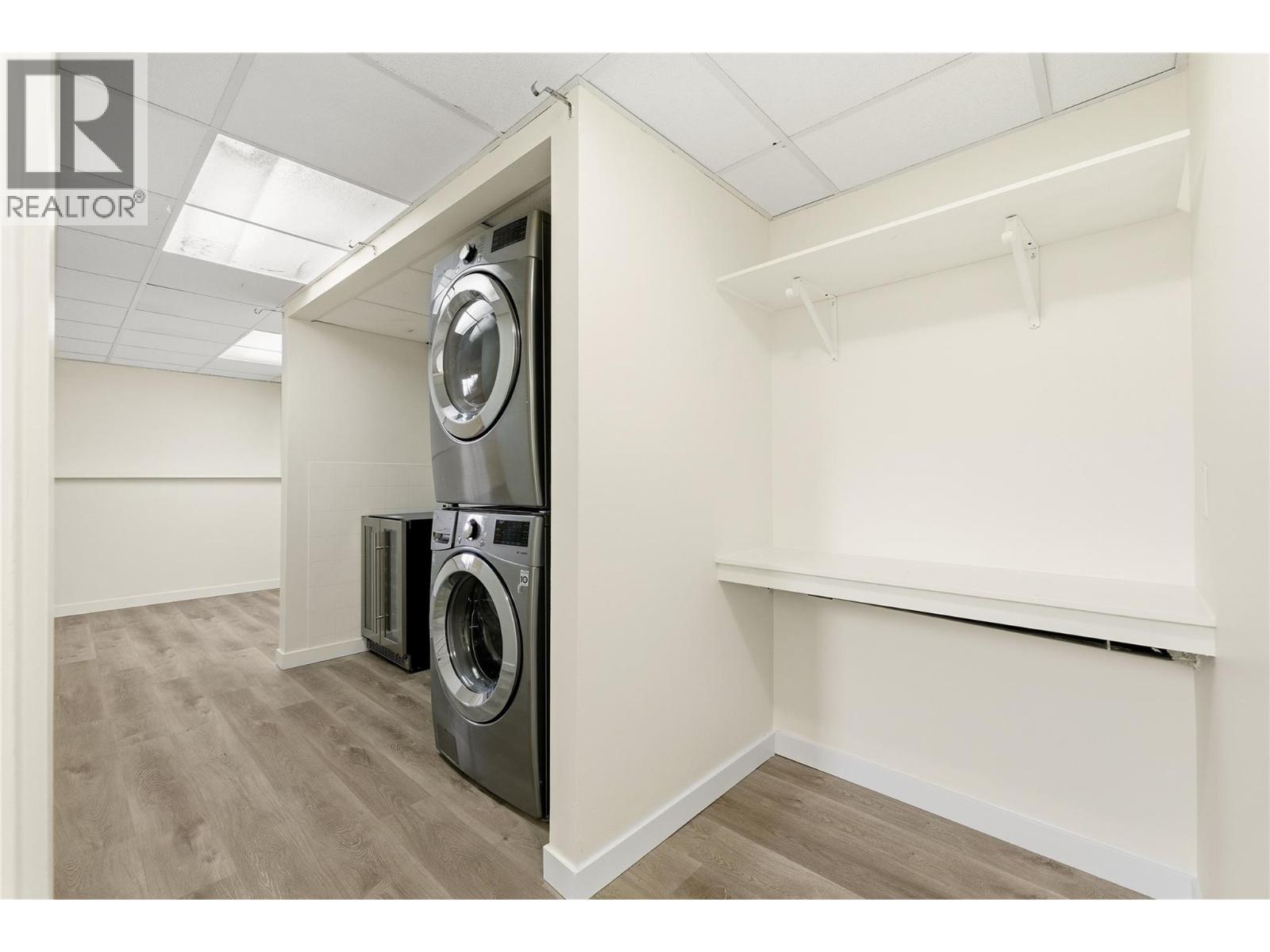 877 Tataryn Road - 30