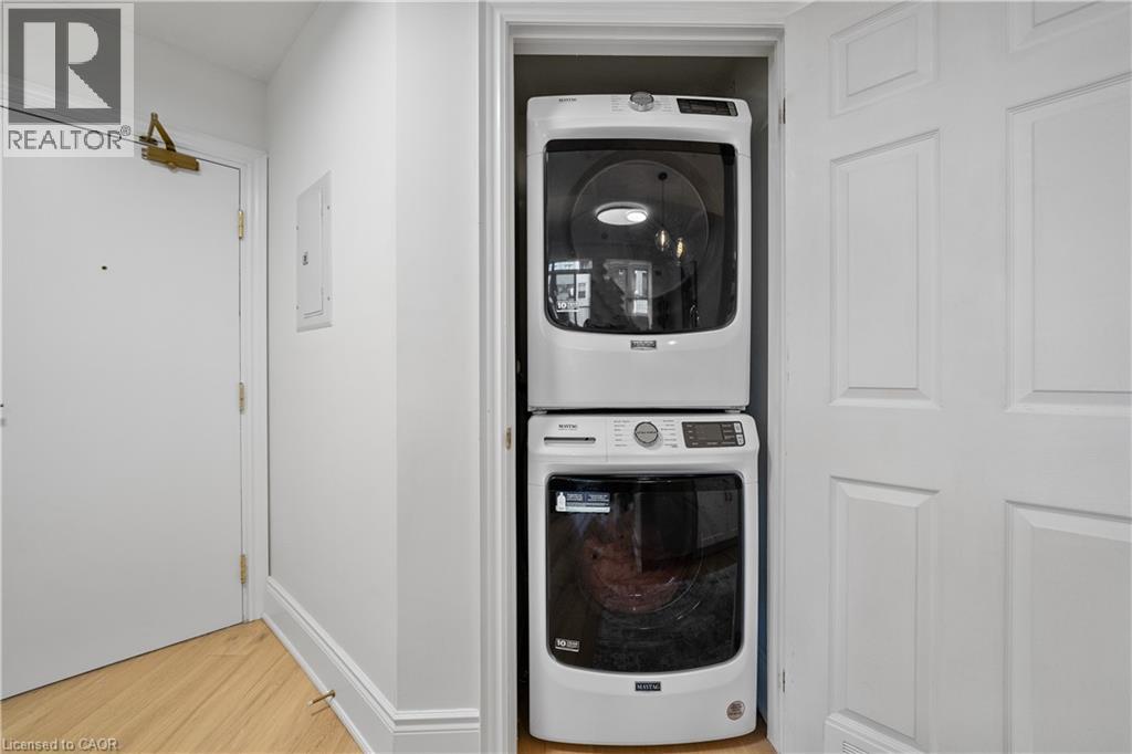 399 ELIZABETH Street Unit# 208, Burlington, Ontario, L7R0A4 — Photo 10