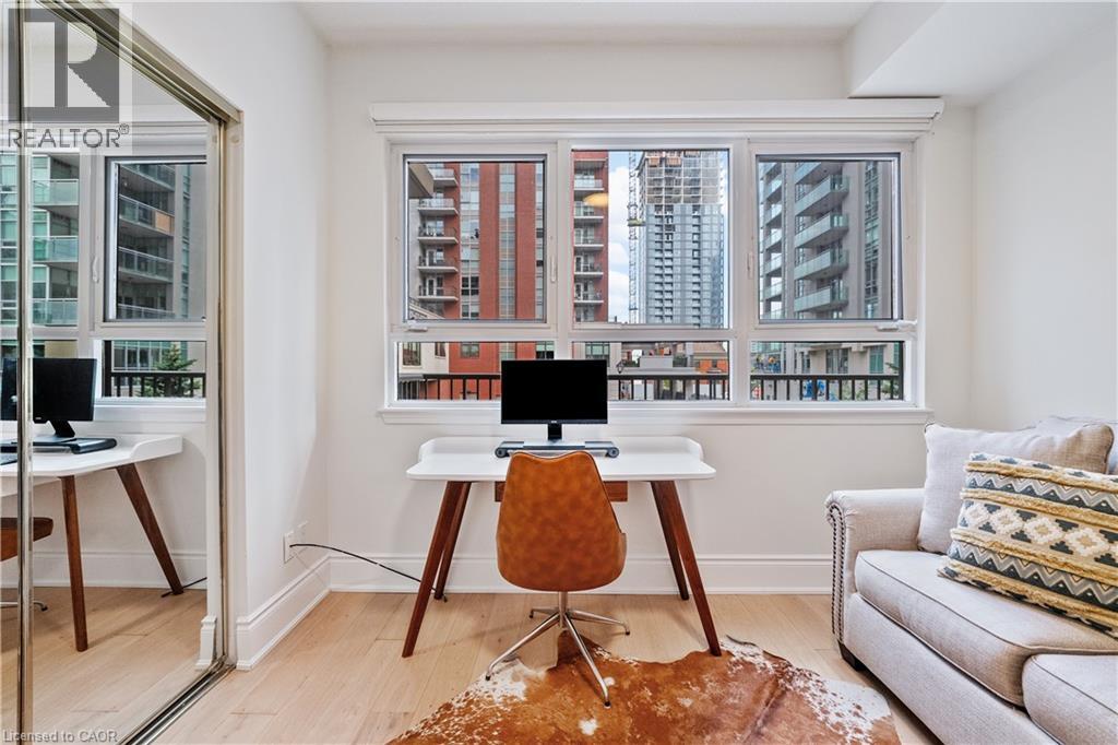 399 ELIZABETH Street Unit# 208, Burlington, Ontario, L7R0A4 — Photo 35