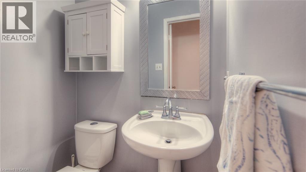 88 CHAMBERLIN Drive Unit# UPPER, Cambridge, Ontario, N1T1M4 — Photo 12