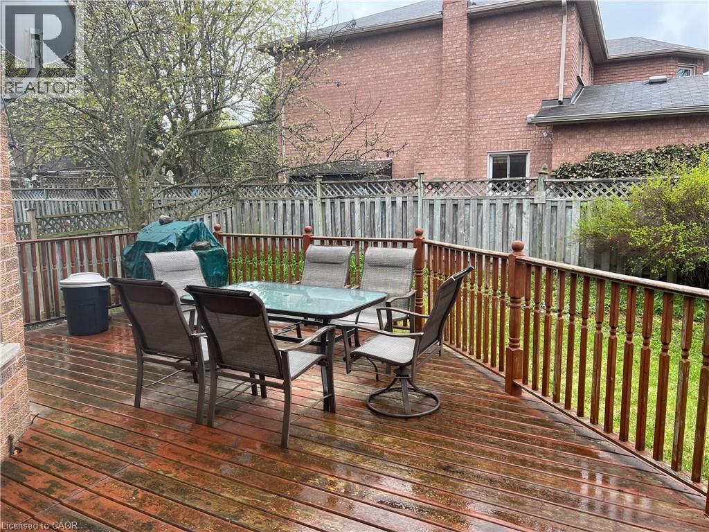 88 CHAMBERLIN Drive Unit# UPPER, Cambridge, Ontario, N1T1M4 — Photo 4