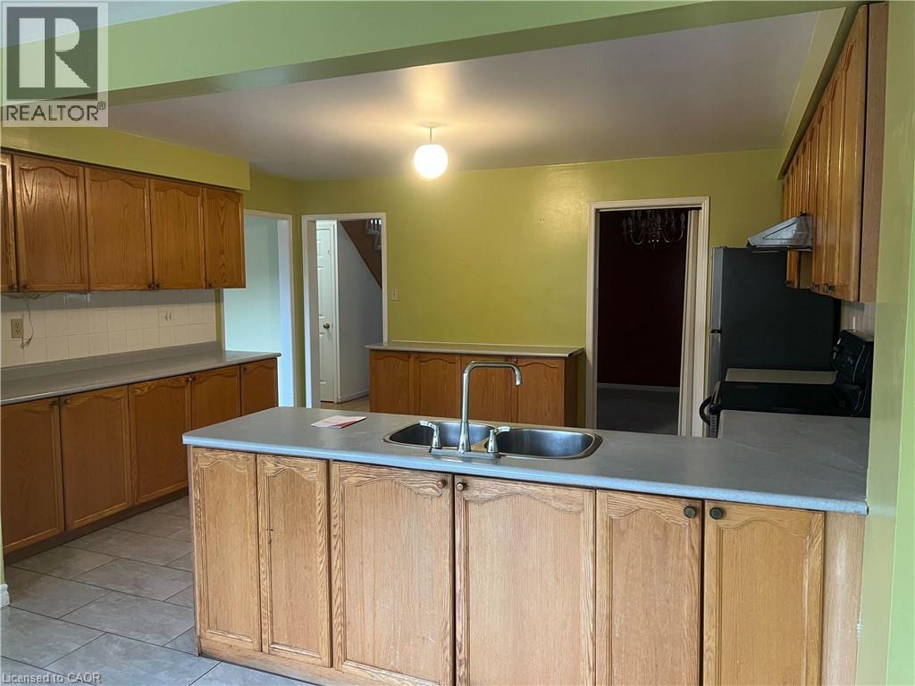 88 CHAMBERLIN Drive Unit# UPPER, Cambridge, Ontario, N1T1M4 — Photo 8