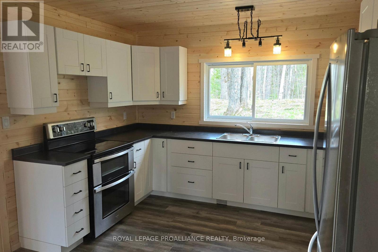 1049 SOUTH ROAD - 2