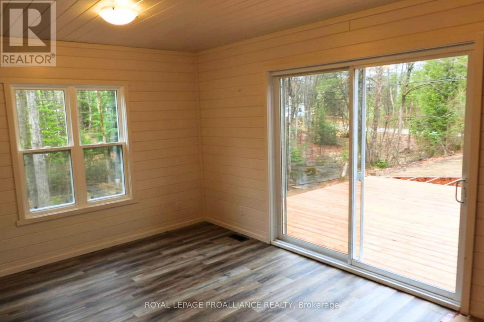 1049 SOUTH ROAD - 7