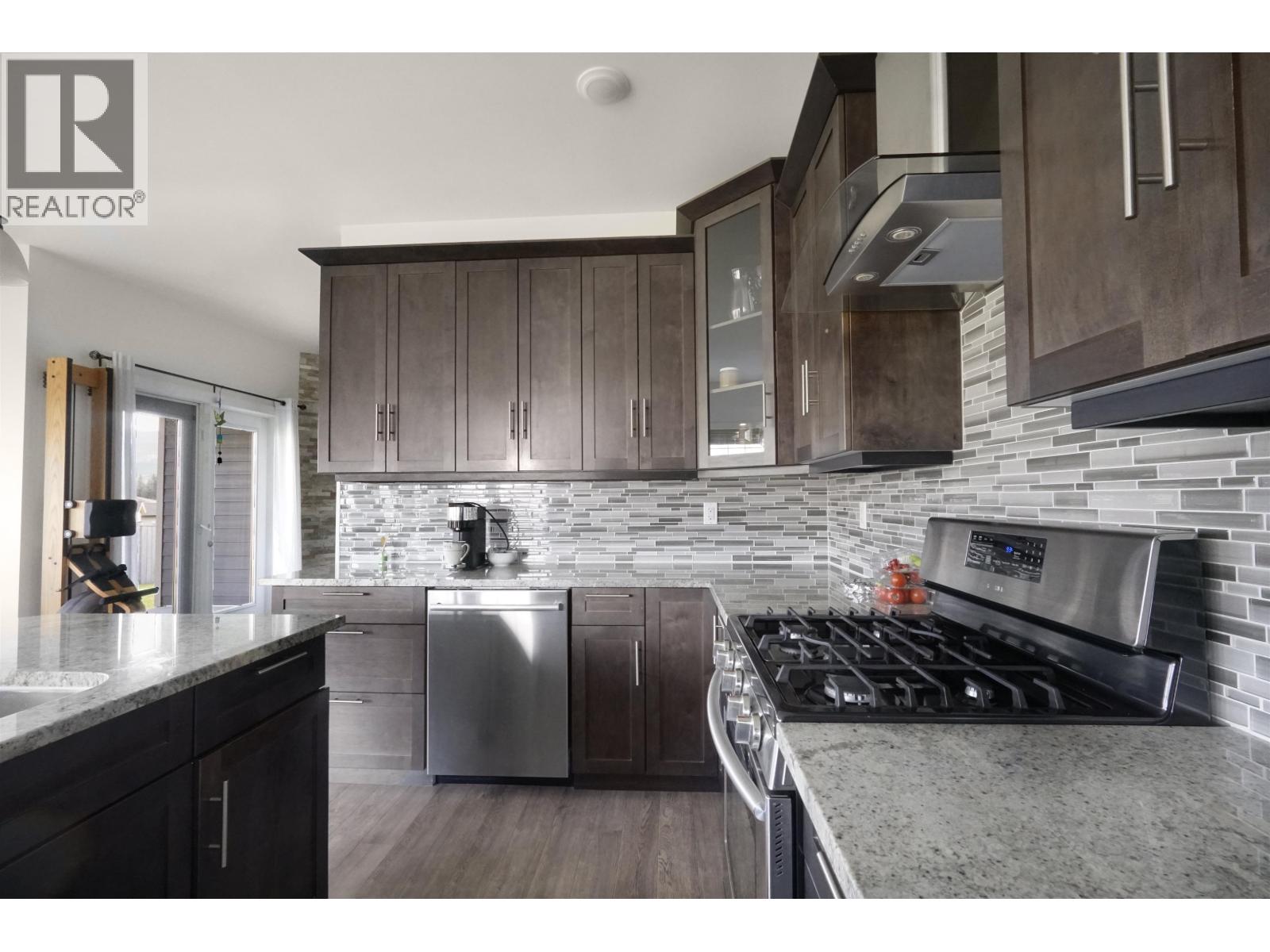 34 WOZNEY STREET - 4