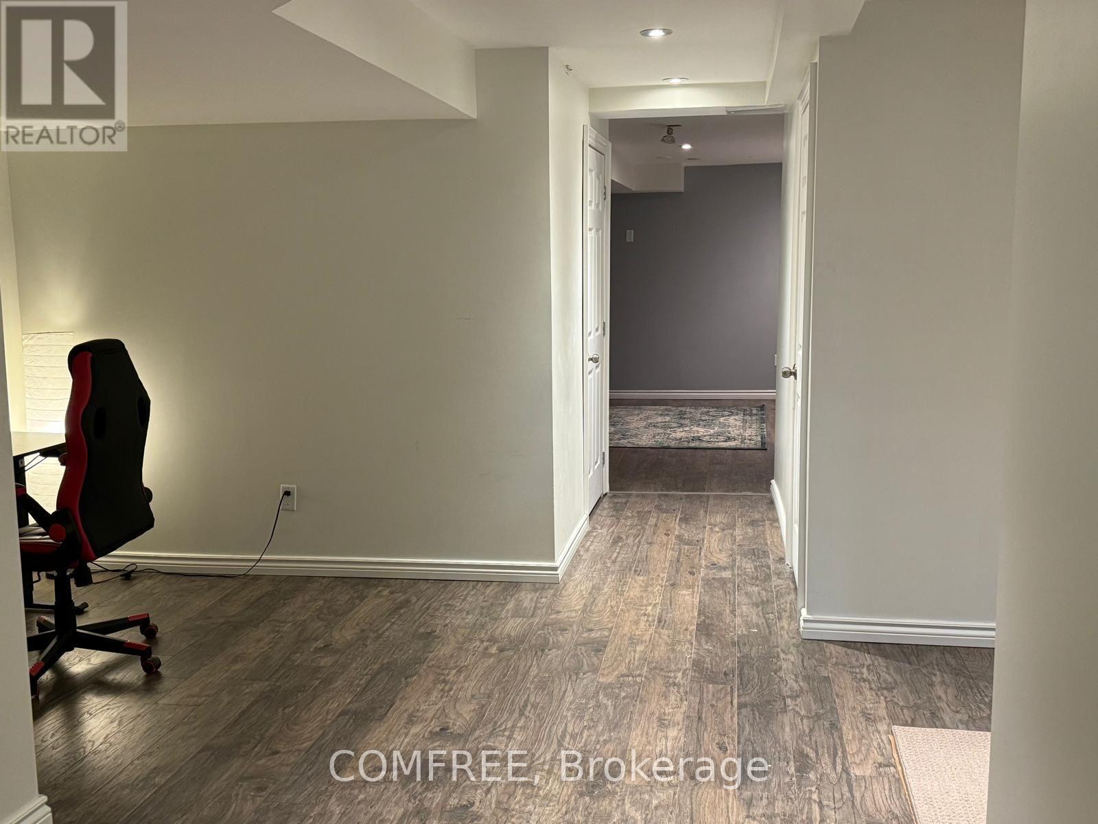 1450 RENNIE STREET - 21