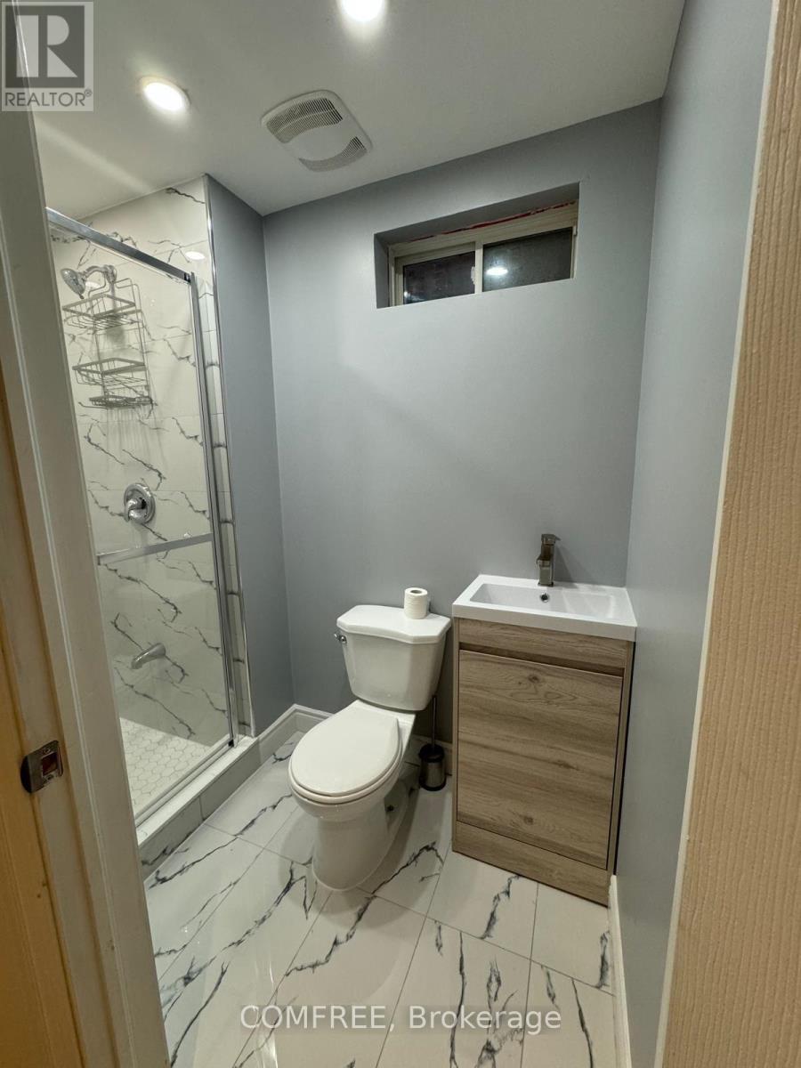 1450 RENNIE STREET - 24