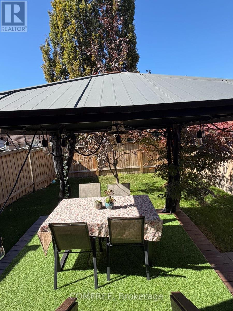 1450 RENNIE STREET - 26