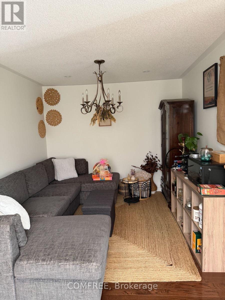 1450 RENNIE STREET - 7