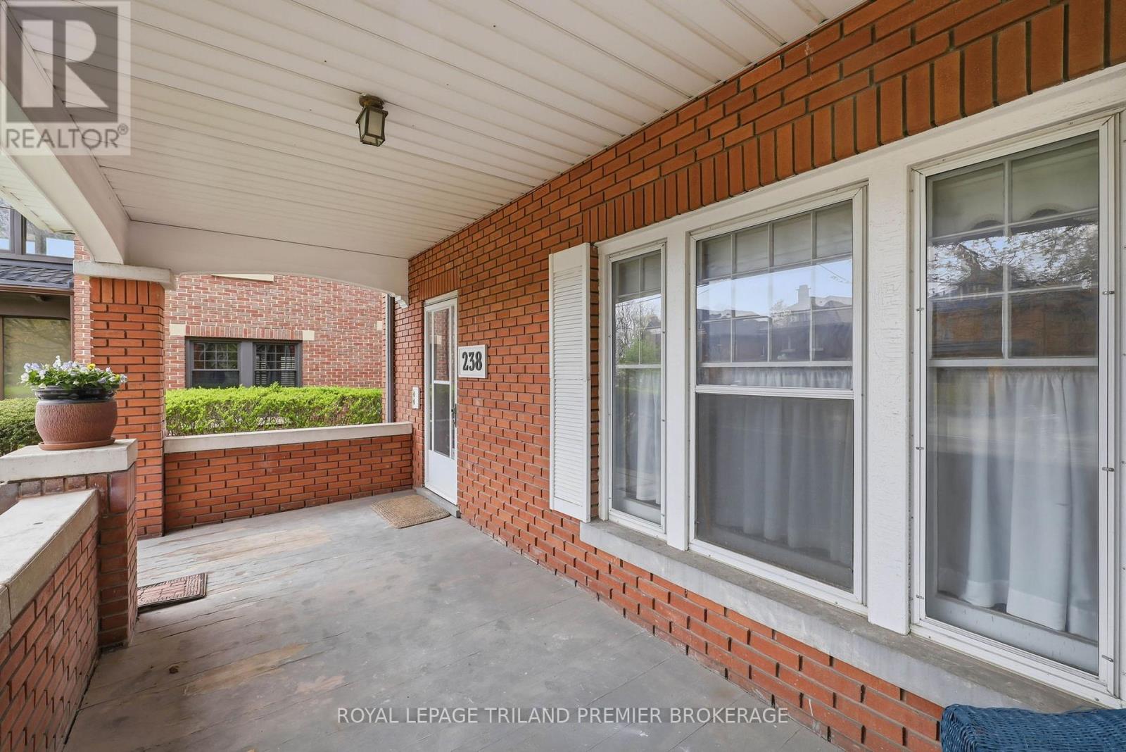 238 RIDOUT STREET S - 2