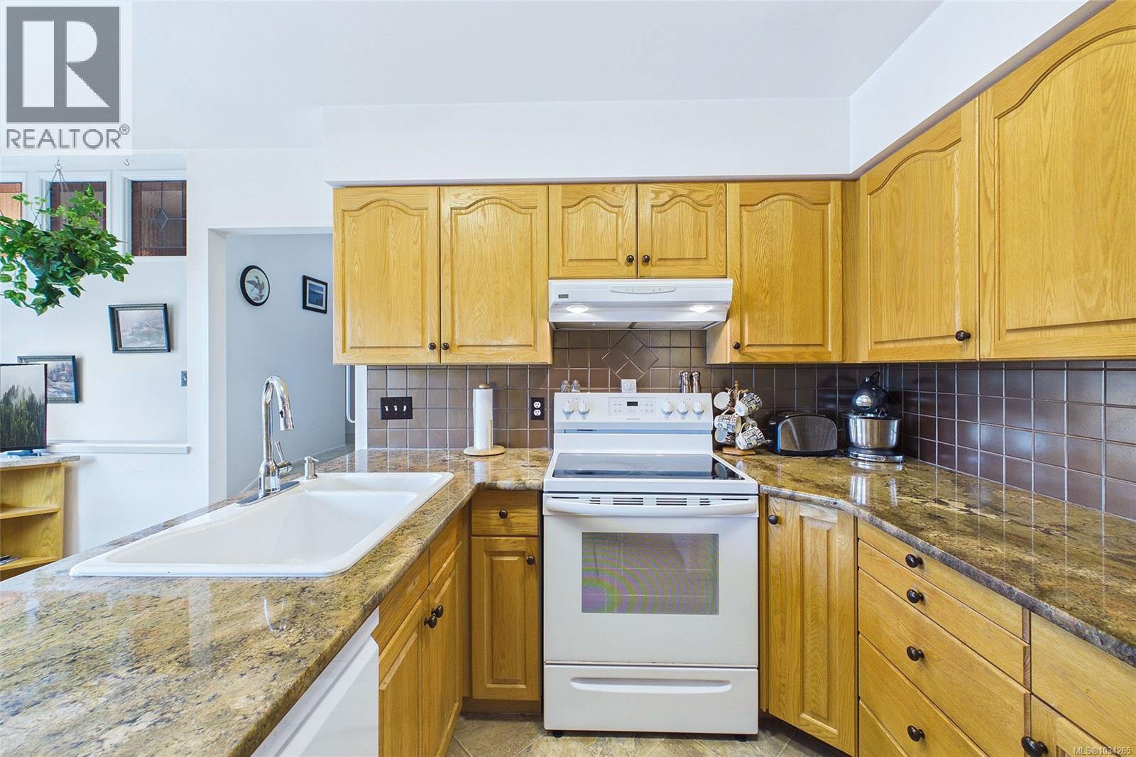 3120 Robin Hood Dr - 23