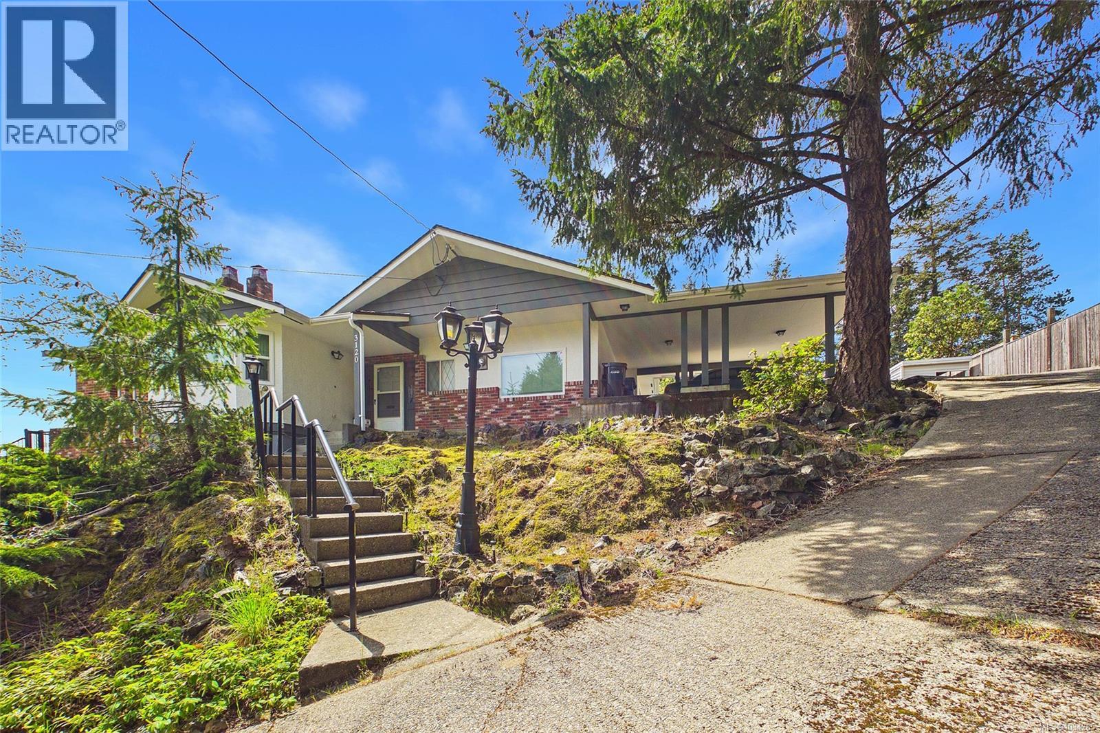 3120 Robin Hood Dr - 37