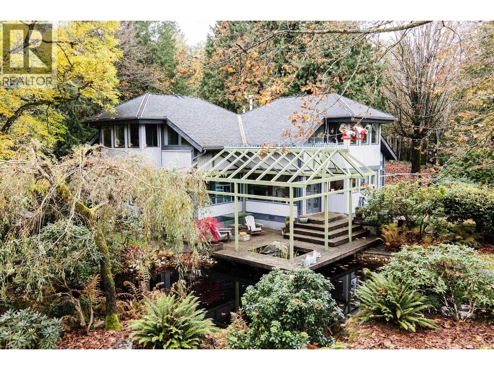 896 CHARMAN ROAD, Gibsons