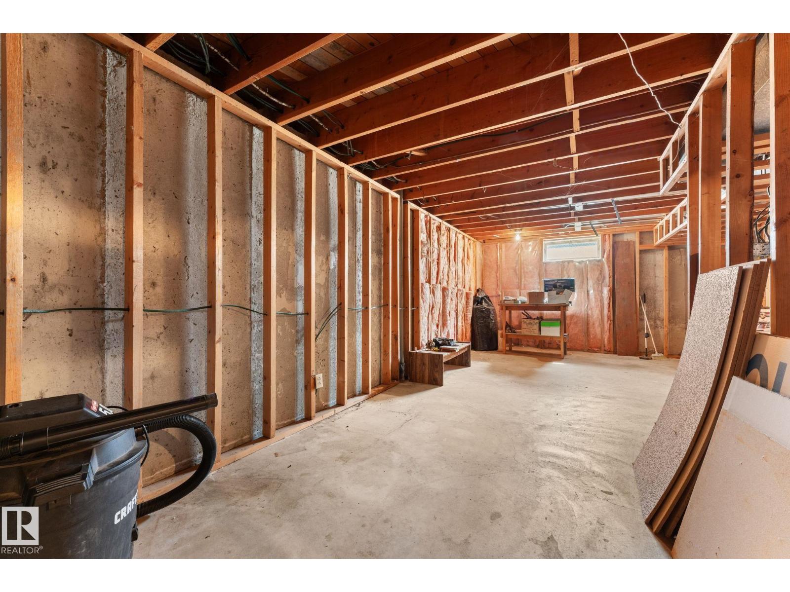 3 Lueders CO, Sherwood Park
